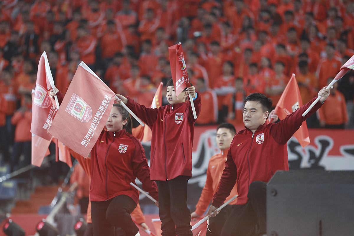 平博APP-经过激烈的角逐,比赛的名次已产生了